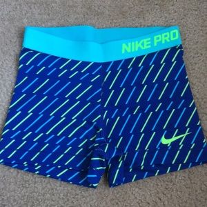 NWOT Nike pro shorts